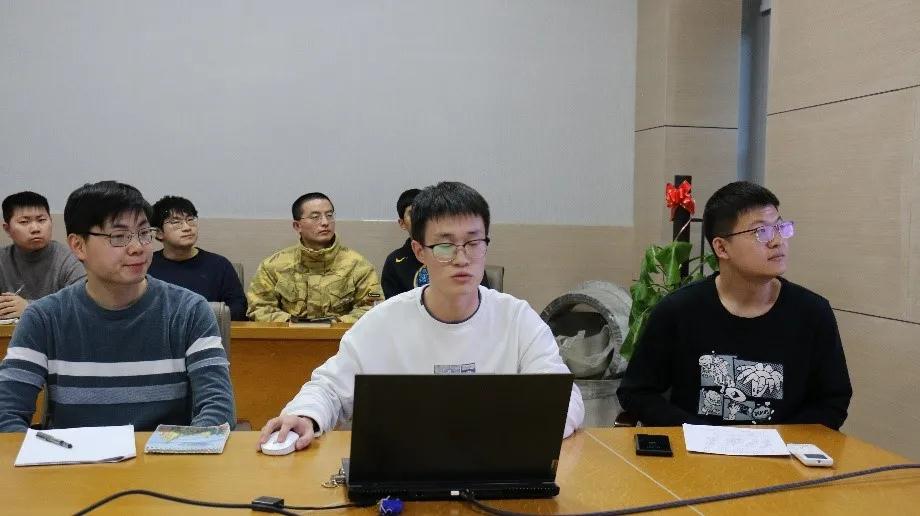 職業生涯主題班會2.jpg